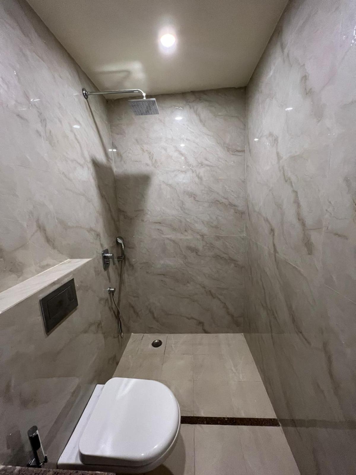 רישיקש Hotel Aqua Vibes מראה חיצוני תמונה